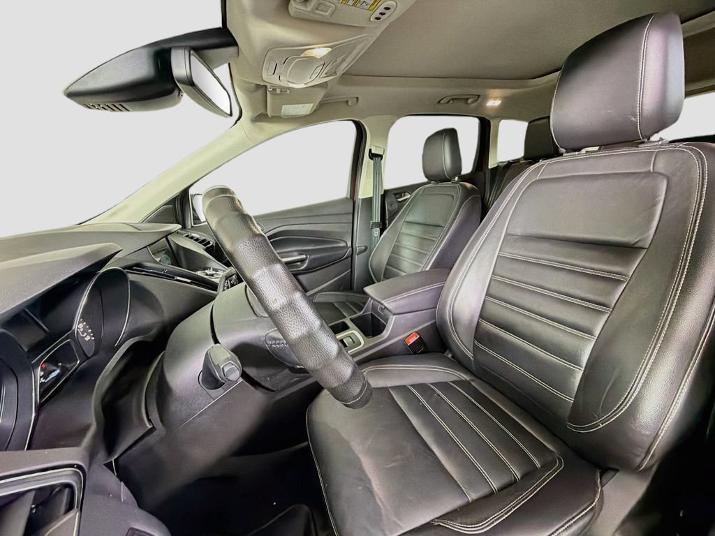 Used 2019 Ford Escape Titanium AWD/4WD image 12