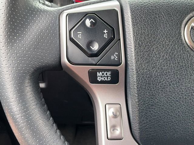 Used 2022 Toyota 4Runner SR5 Premium w/ Moonroof Package AWD/4WD image 23