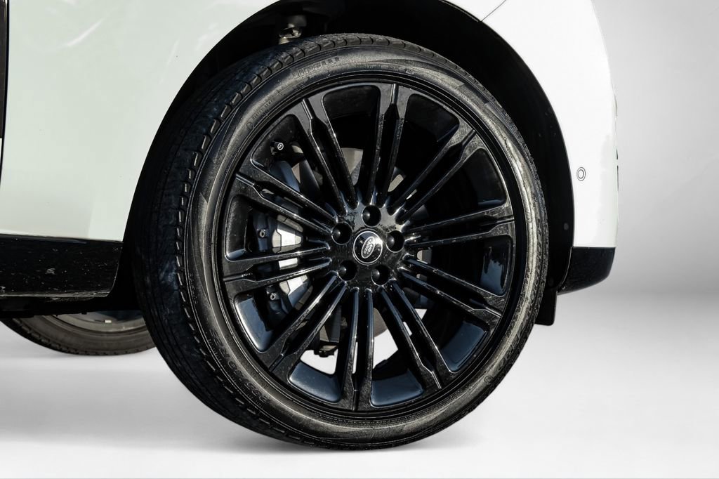 Used 2022 Land Rover Range Rover SE image 51