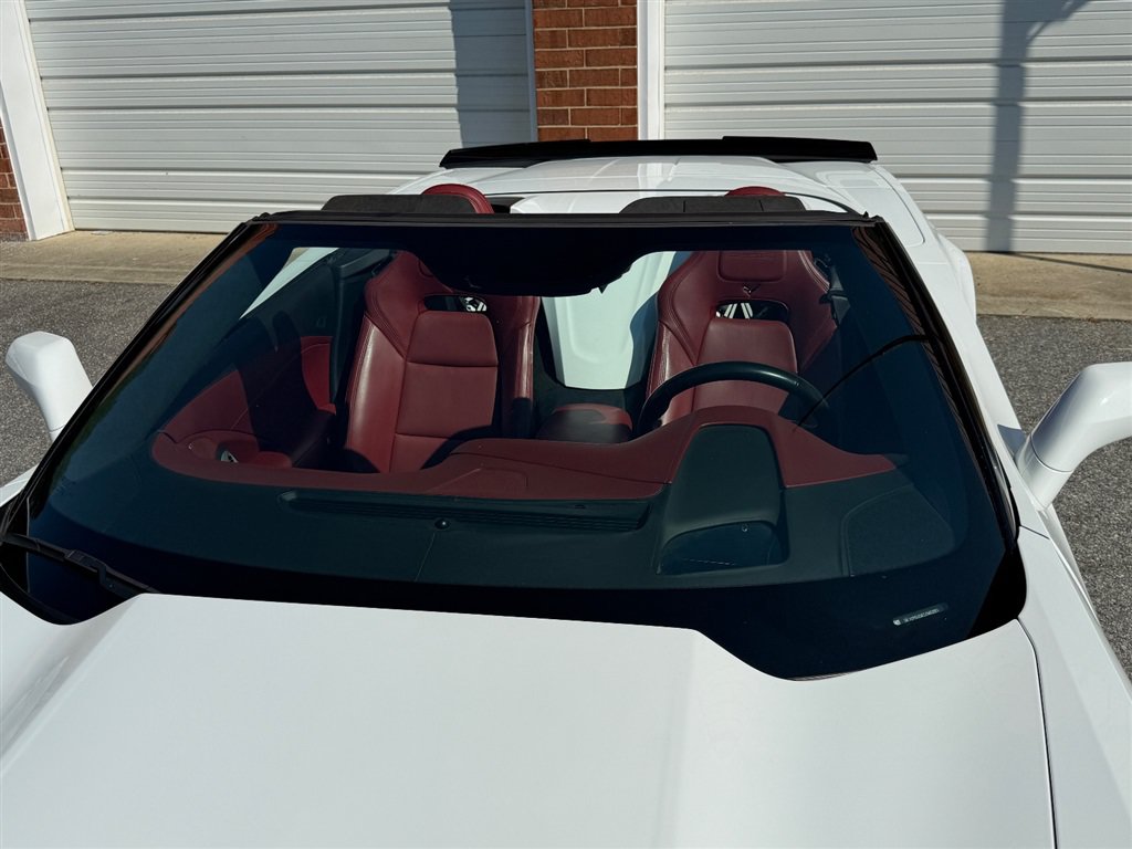 Used 2018 Chevrolet Corvette Z06 RWD image 18