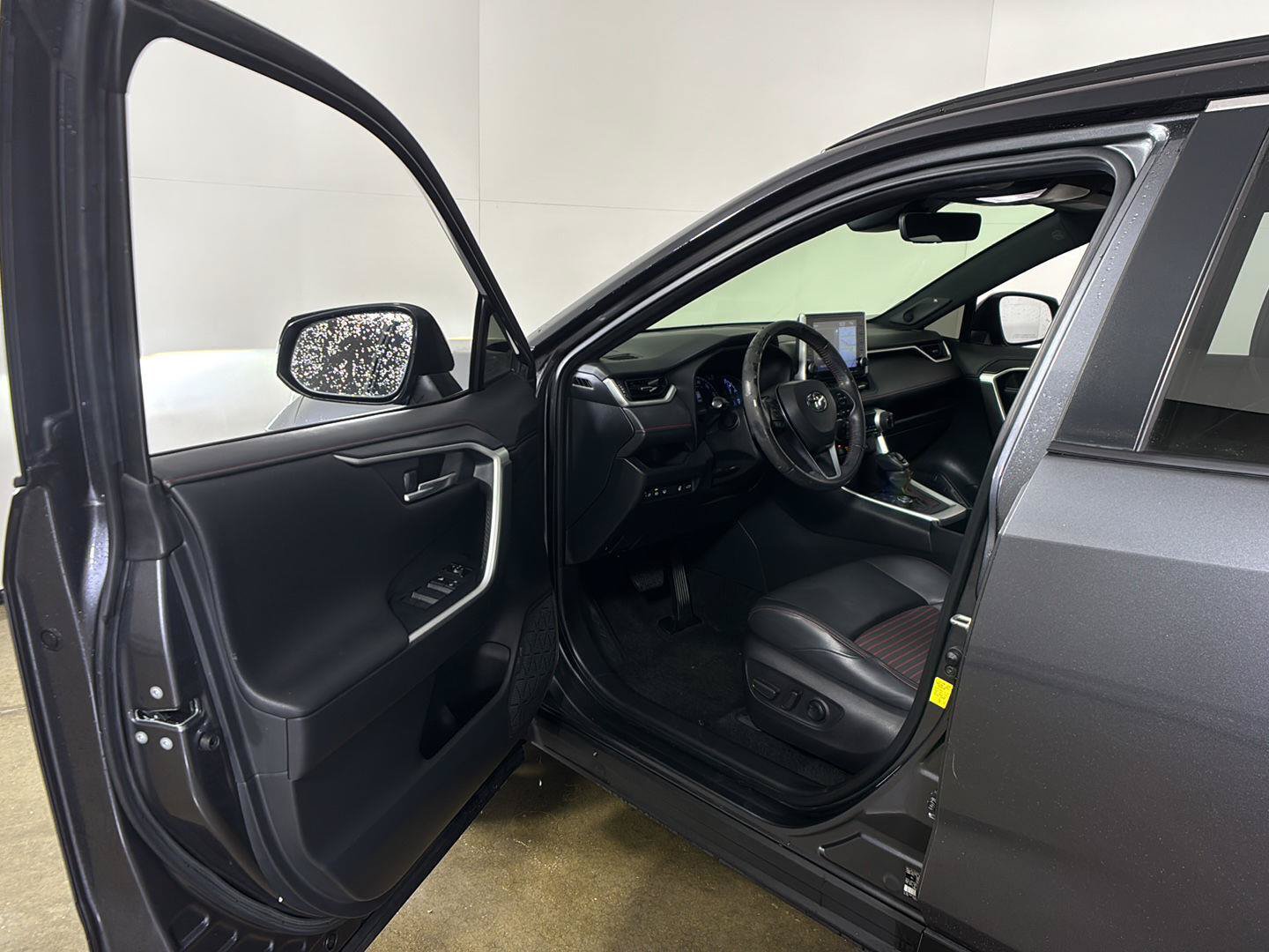 Used 2022 Toyota RAV4 XSE w/ Weather Package AWD/4WD image 2