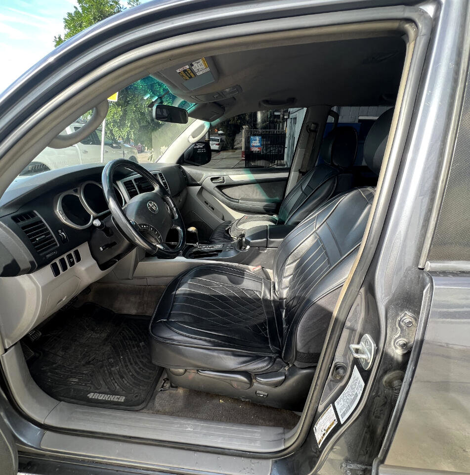 Used 2004 Toyota 4Runner Sport image 9