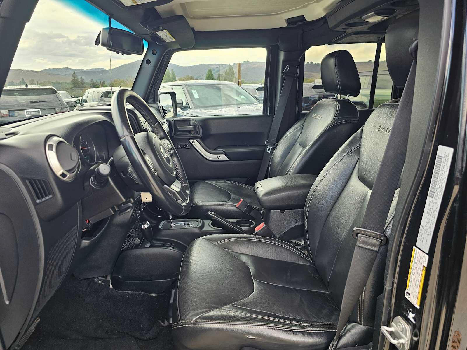 Used 2016 Jeep Wrangler Unlimited Sahara w/ Connectivity Group AWD/4WD image 20