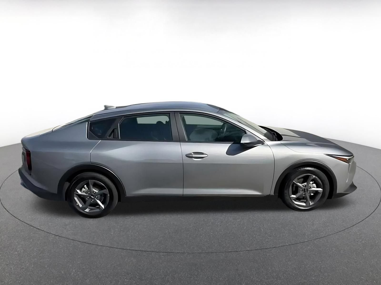 Used 2025 Kia K4 FWD image 15