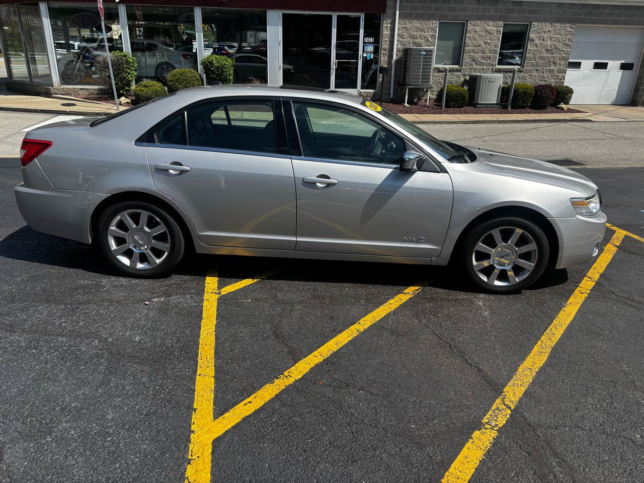 Used 2007 Lincoln MKZ FWD image 8