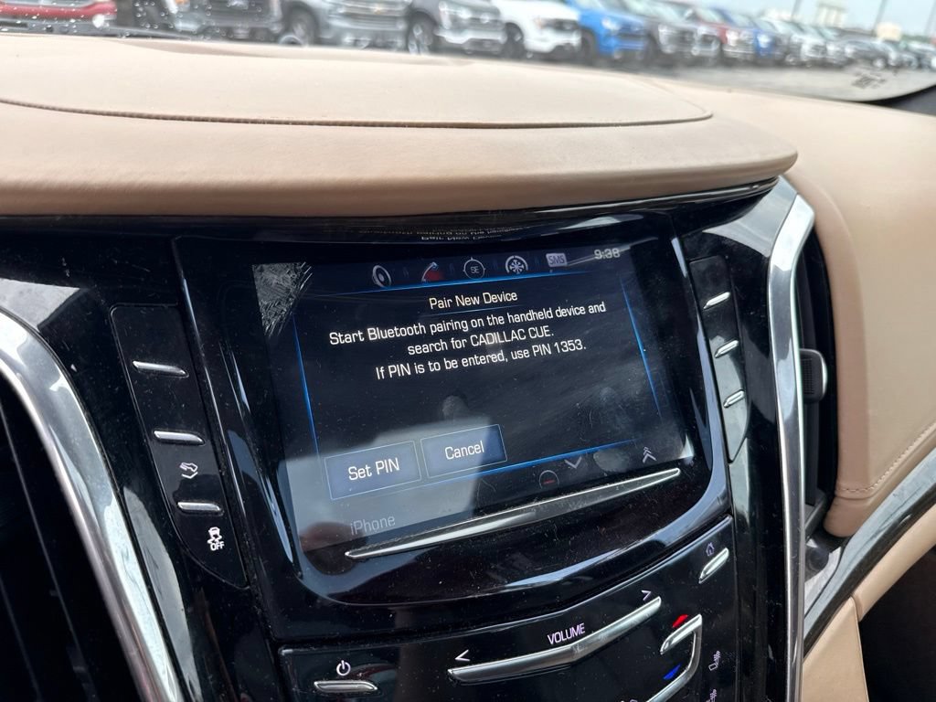 Used 2018 Cadillac Escalade ESV Platinum AWD/4WD image 25