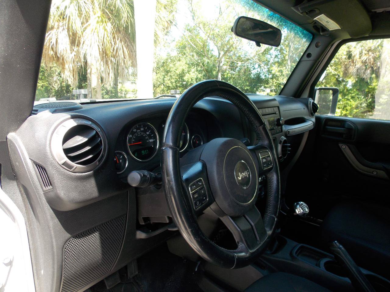 Used 2016 Jeep Wrangler Unlimited Sport w/ Connectivity Group AWD/4WD image 6