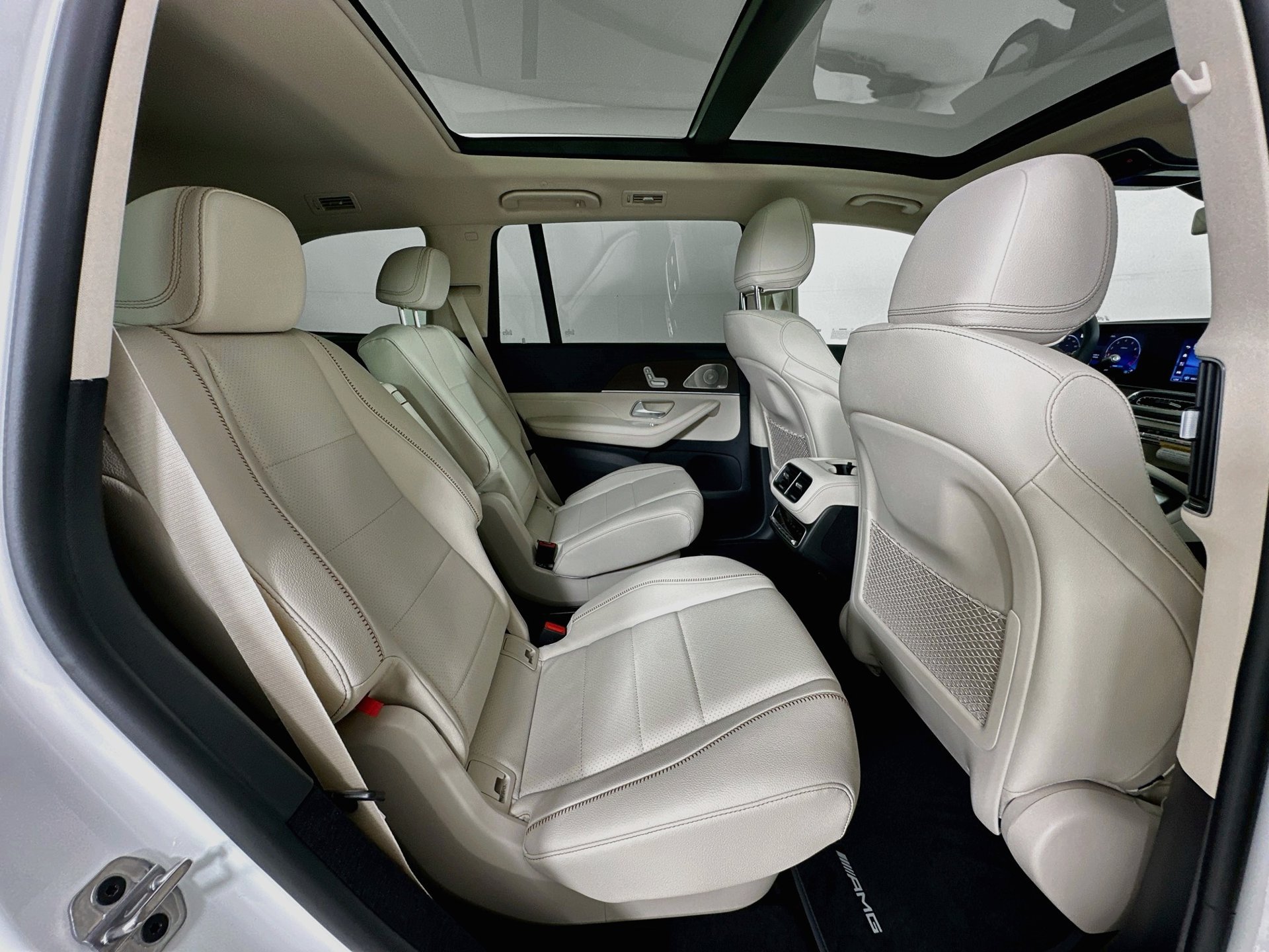 New 2027 Mercedes-Benz GLS 450 4MATIC image 30