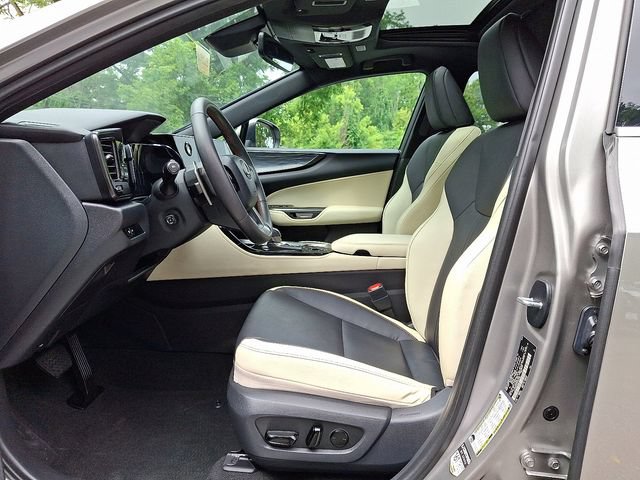 Used 2024 Lexus NX 250 FWD image 13