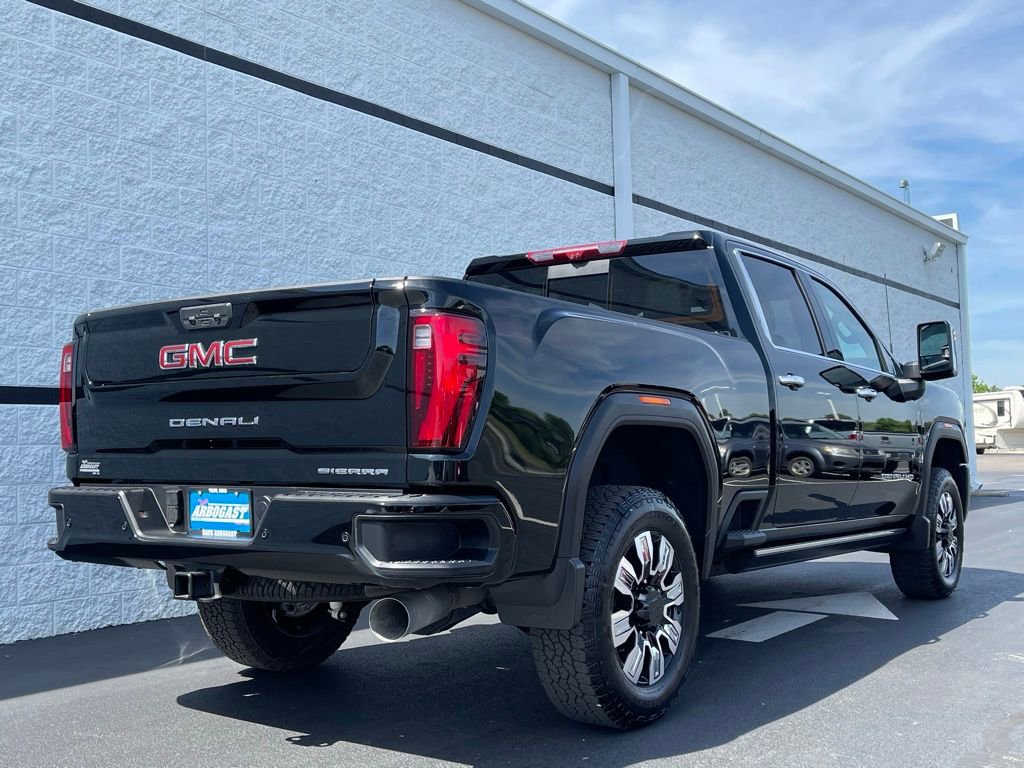 Used 2026 GMC Sierra 3500 Denali w/ Denali Reserve Package AWD/4WD image 10