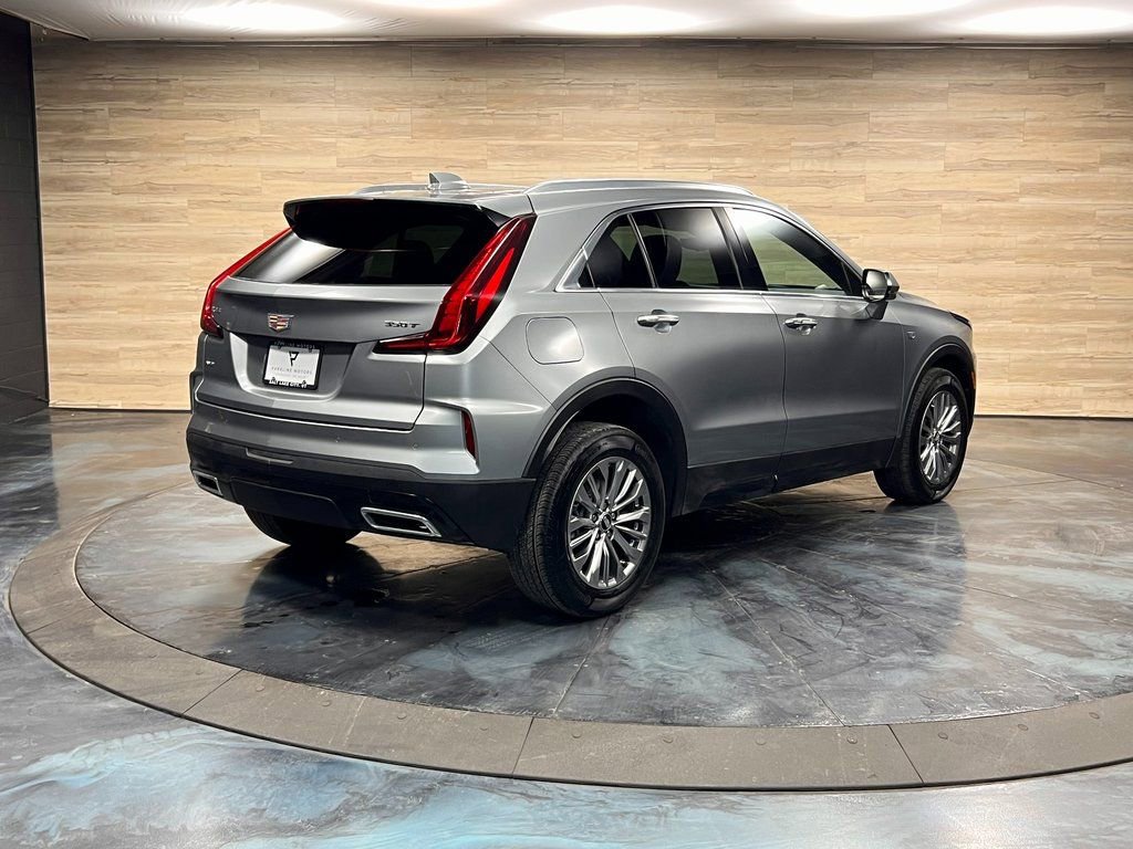 Used 2024 Cadillac XT4 Premium Luxury w/ Technology Package image 9