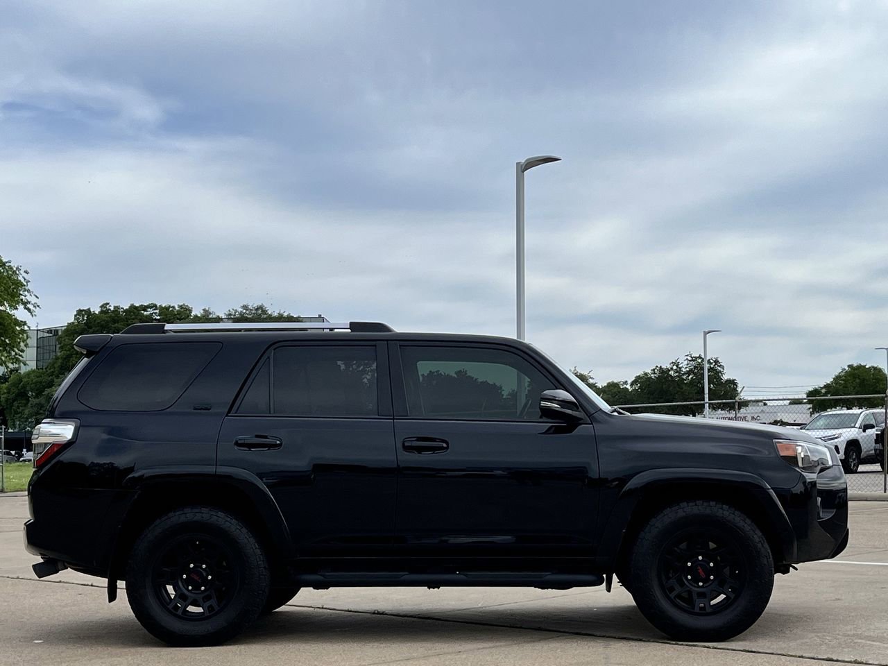 Used 2023 Toyota 4Runner SR5 Premium w/ Moonroof Package RWD image 3