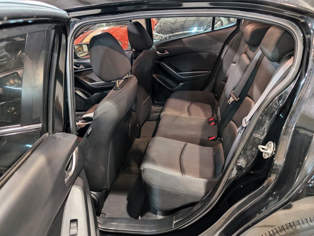 Used 2016 MAZDA MAZDA3 i Touring image 19