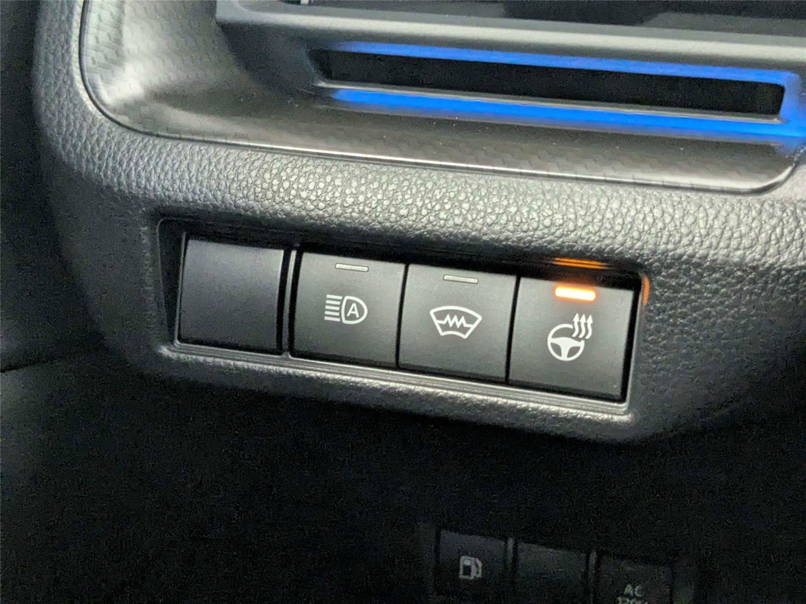 Used 2026 Toyota Prius Plug-In Hybrid FWD image 16