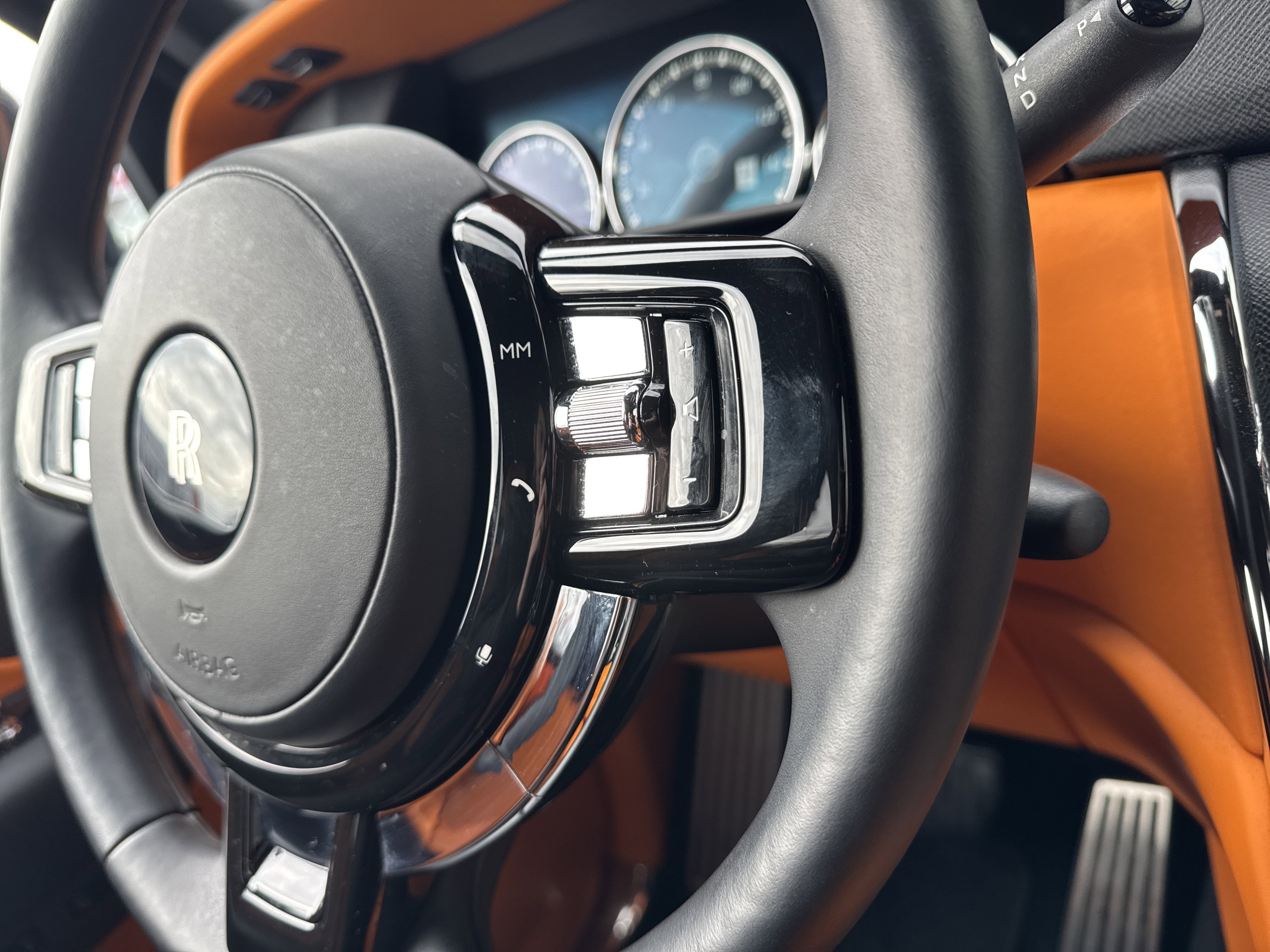 Certified 2024 Rolls-Royce Cullinan image 34