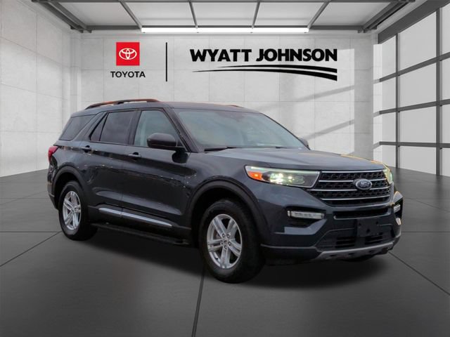 Used 2023 Ford Explorer XLT w/ Equipment Group 202A AWD/4WD image 7