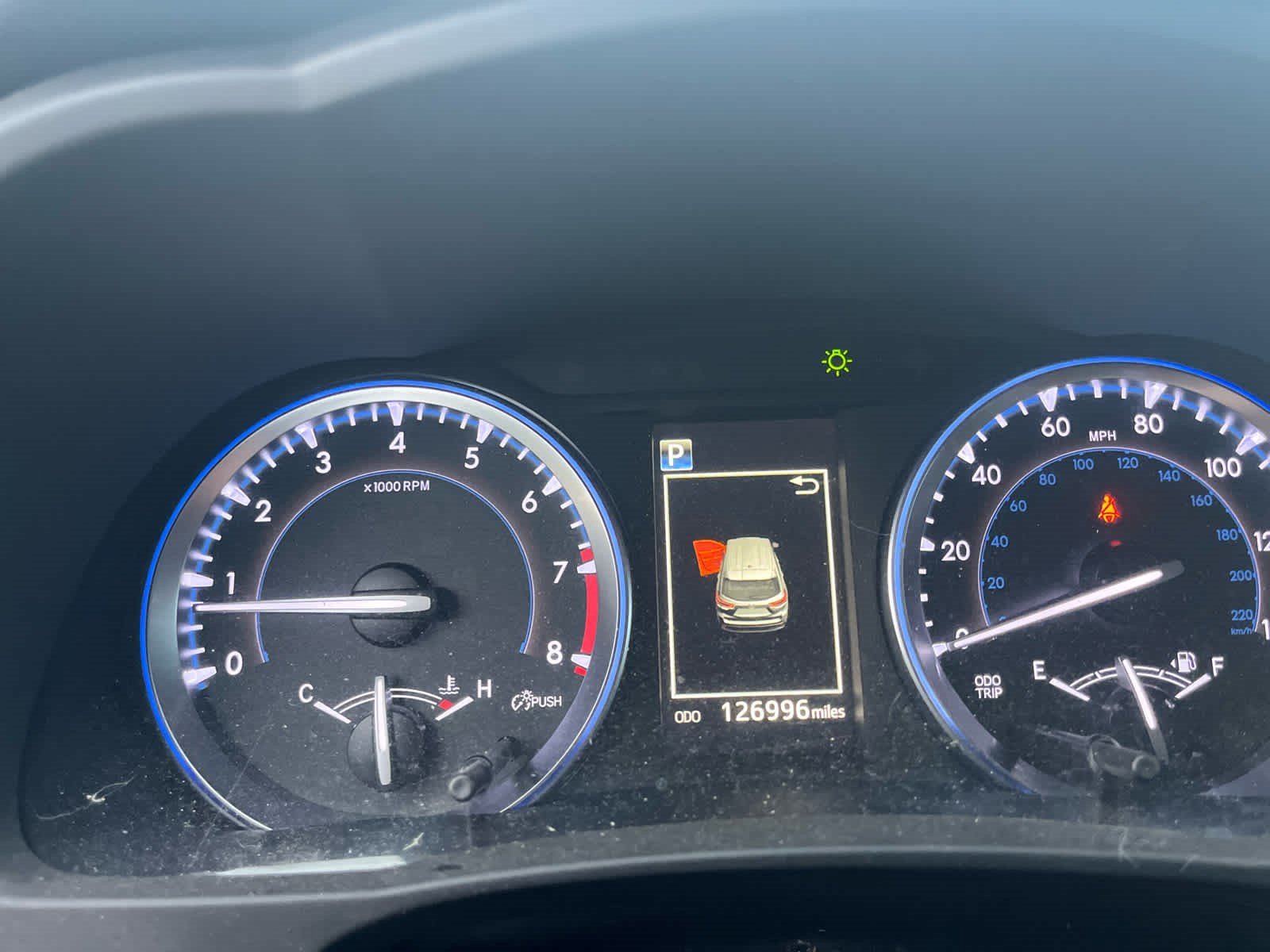 Used 2018 Toyota Highlander XLE AWD/4WD image 10