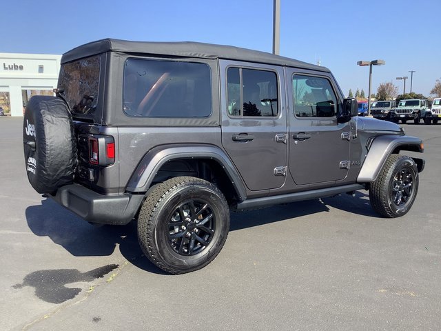 Used 2023 Jeep Wrangler Sport S image 31