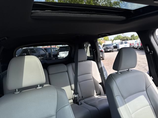 Used 2025 Honda Passport EX-L image 37