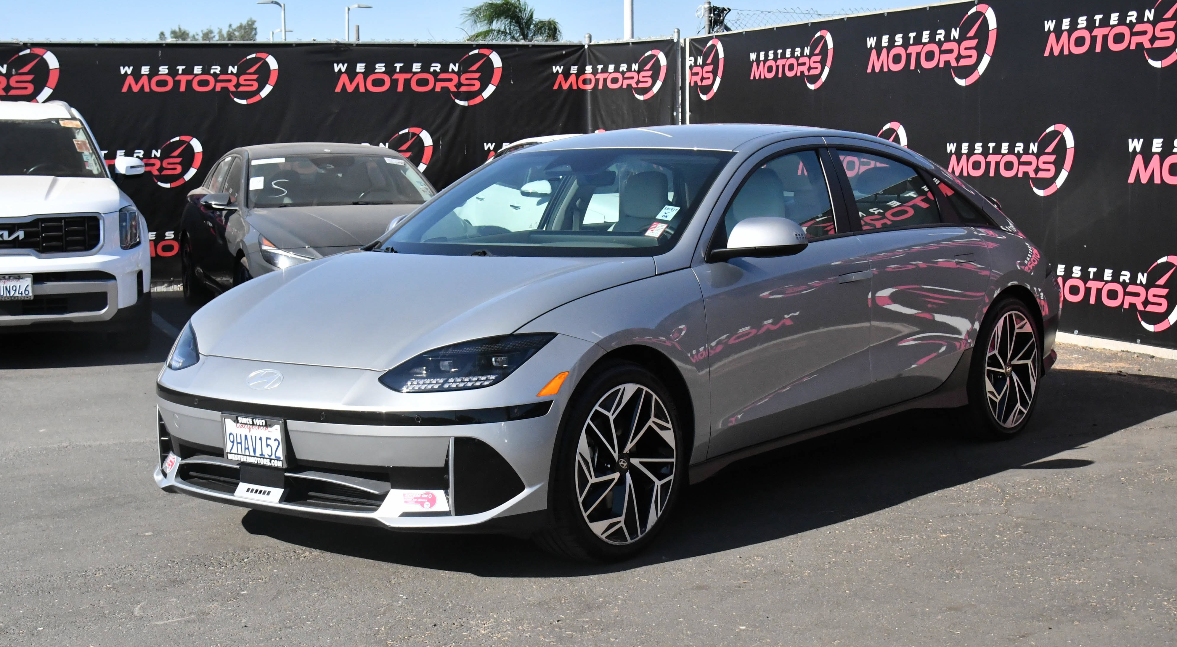 Used 2023 Hyundai Ioniq 6 SEL RWD image 3