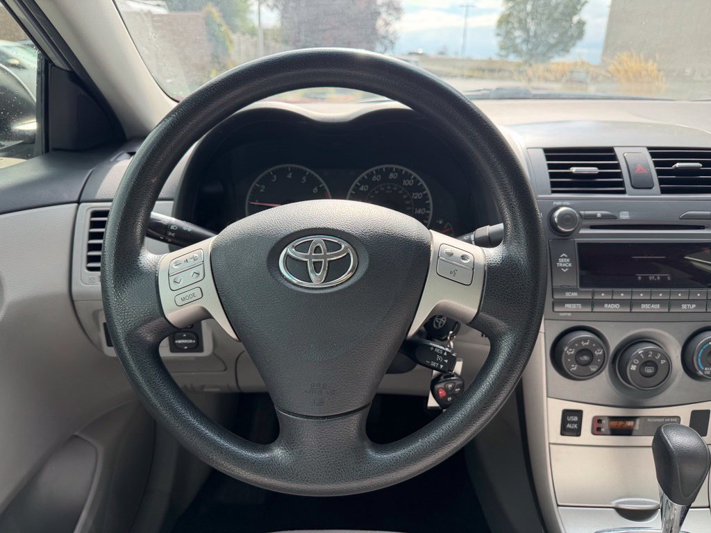 Used 2011 Toyota Corolla LE FWD image 9