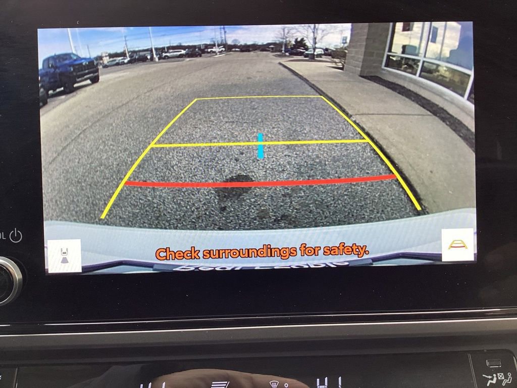 Used 2025 Toyota Camry LE FWD image 18