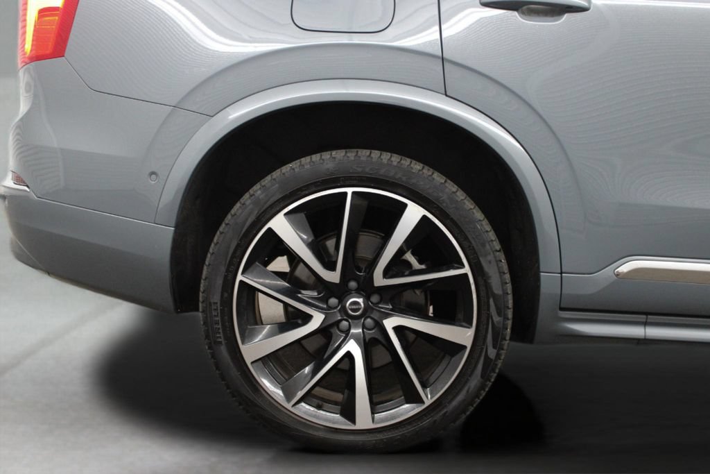Used 2023 Volvo XC90 B6 Plus w/ Protection Package Premier AWD/4WD image 12