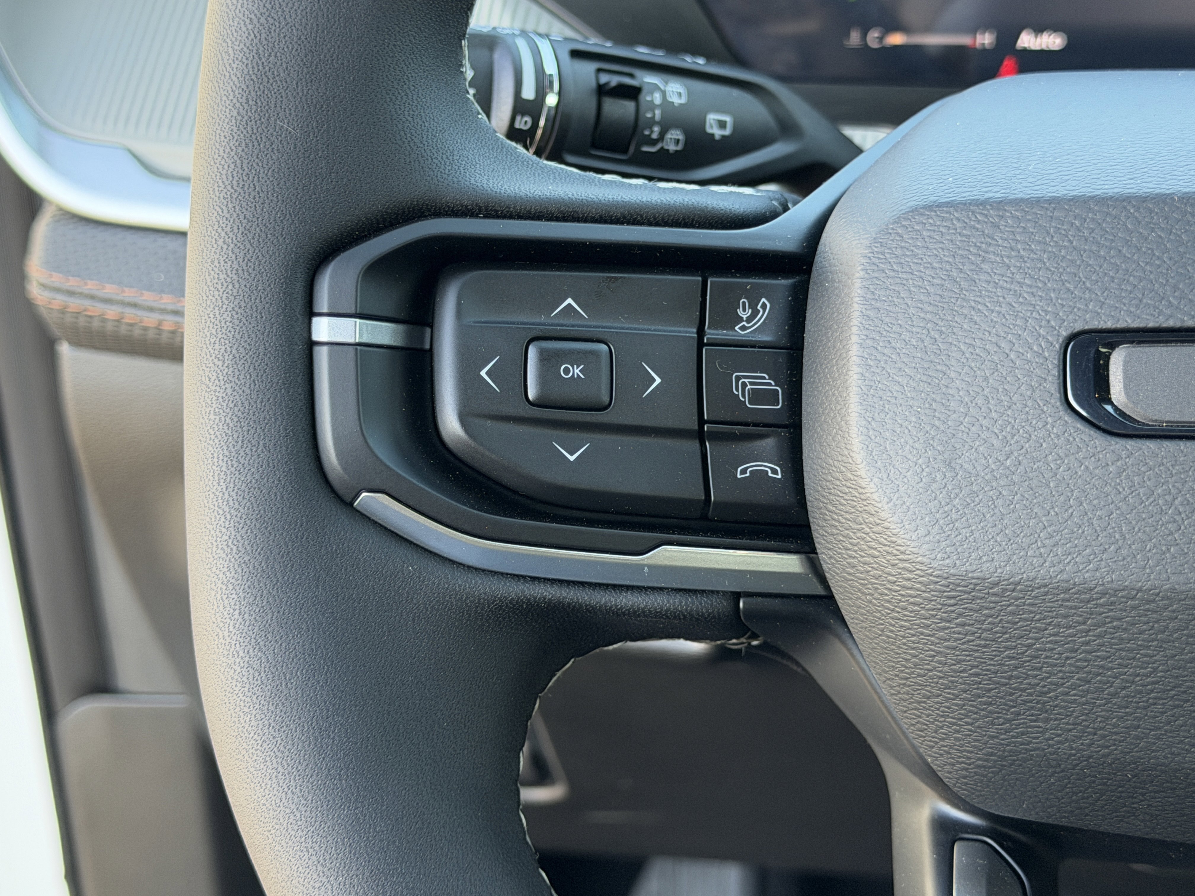New 2026 Jeep Cherokee Limited AWD/4WD image 25
