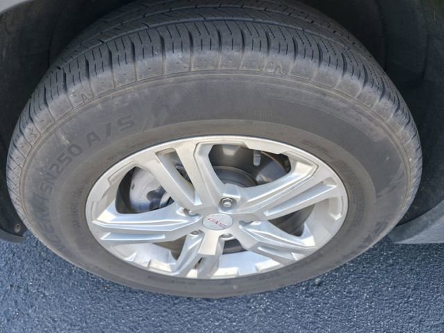 Used 2020 GMC Terrain SLE w/ Driver Convenience Package image 10