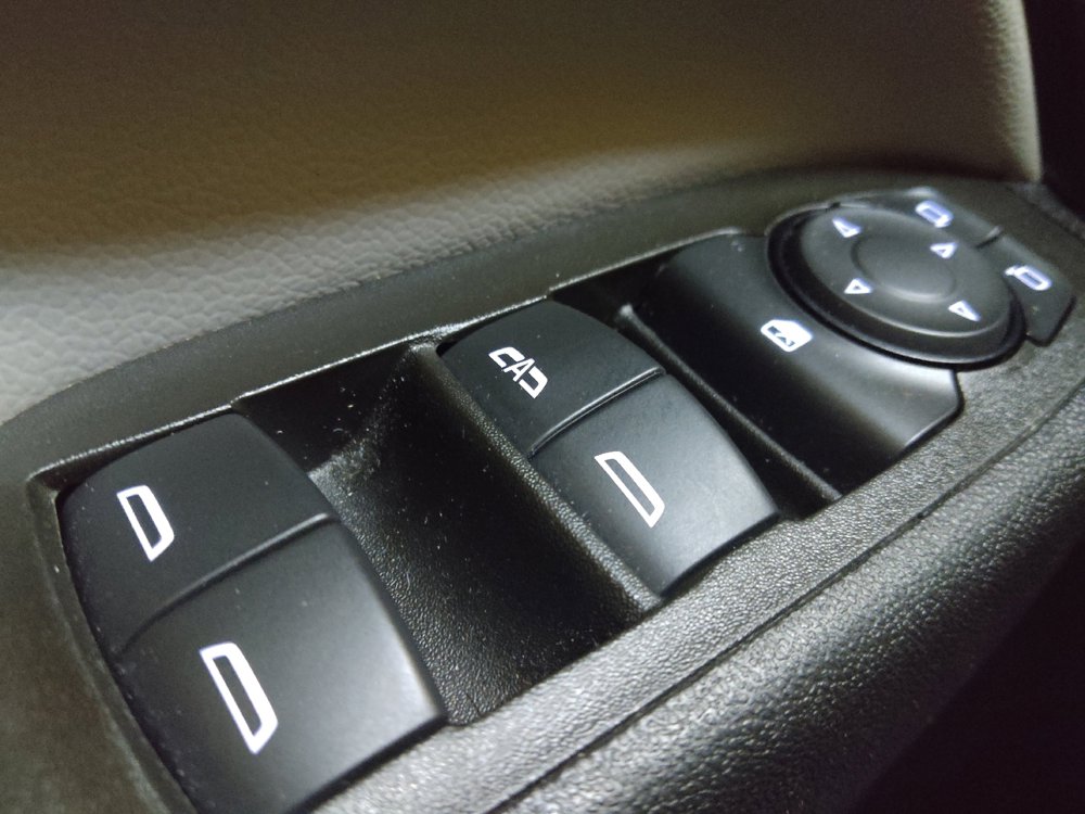 Used 2023 Chevrolet Equinox LT image 27