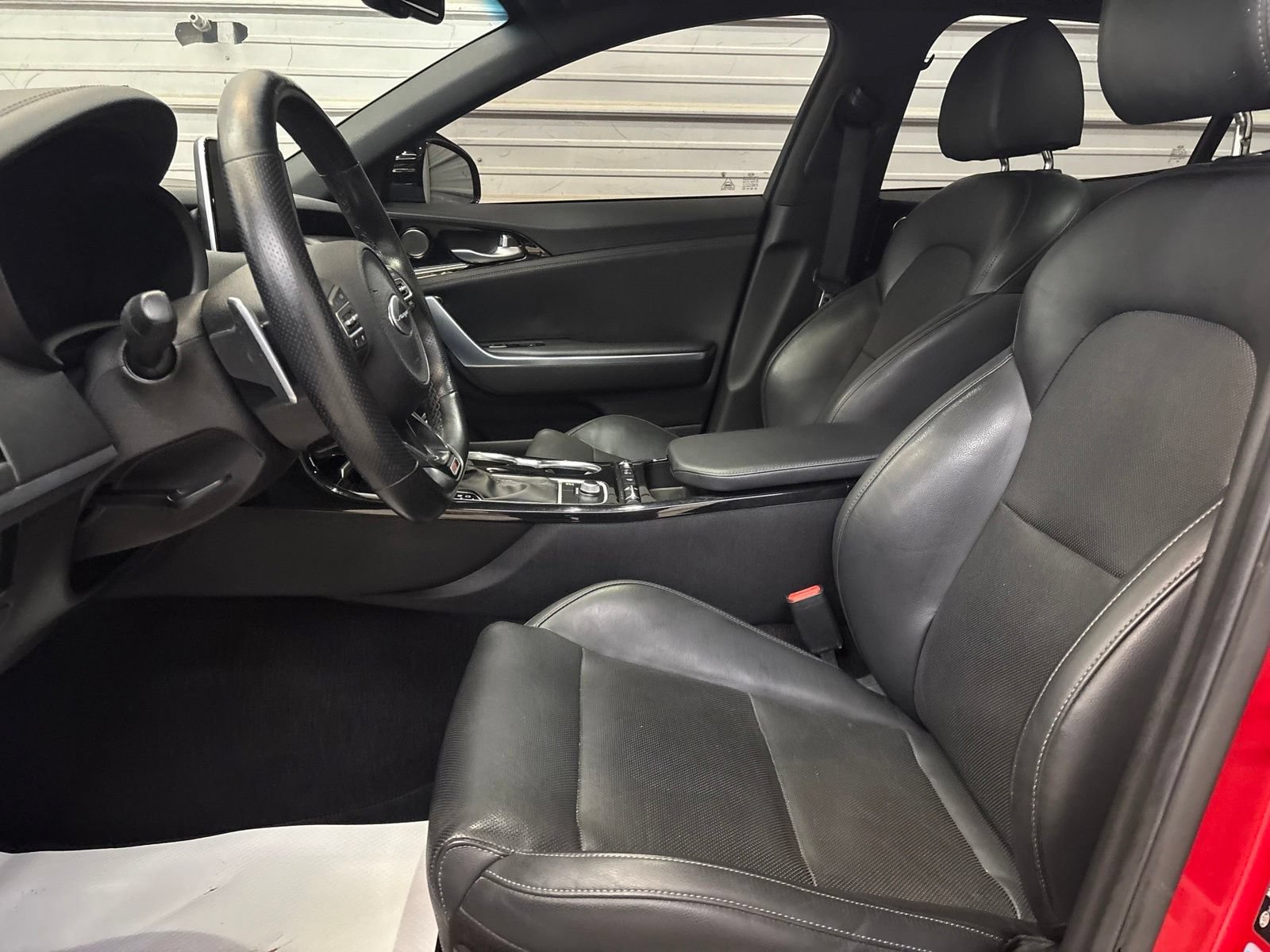 Used 2020 Kia Stinger GT-Line w/ Sun & Sound Package AWD/4WD image 10