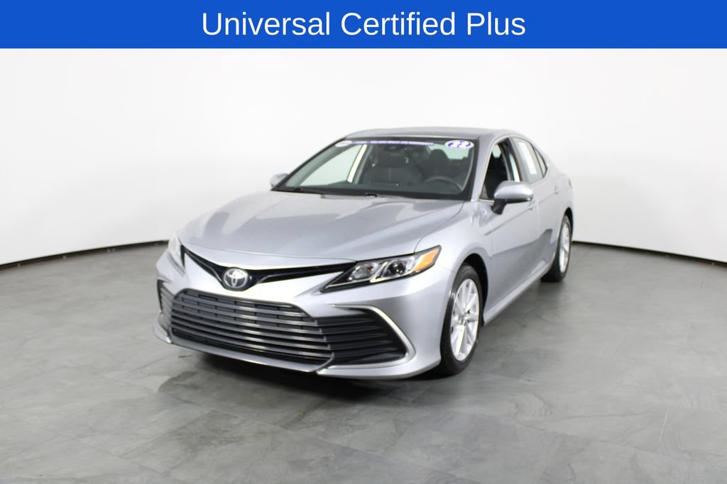 Used 2022 Toyota Camry LE FWD image 2