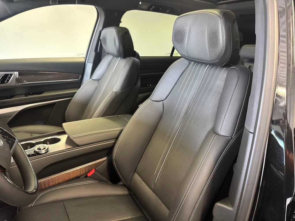New 2026 Cadillac Vistiq Luxury image 24
