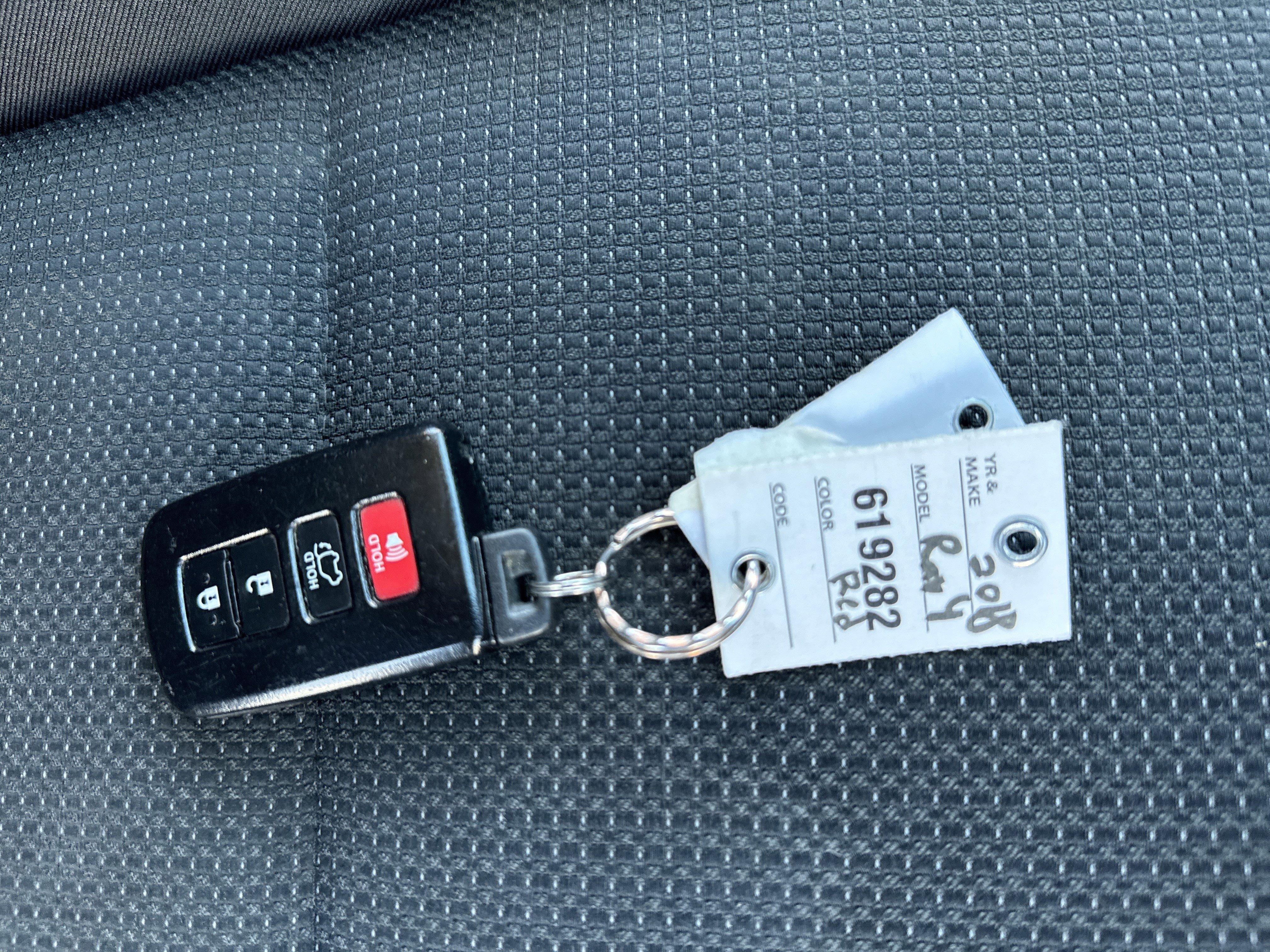 Used 2018 Toyota RAV4 XLE image 22