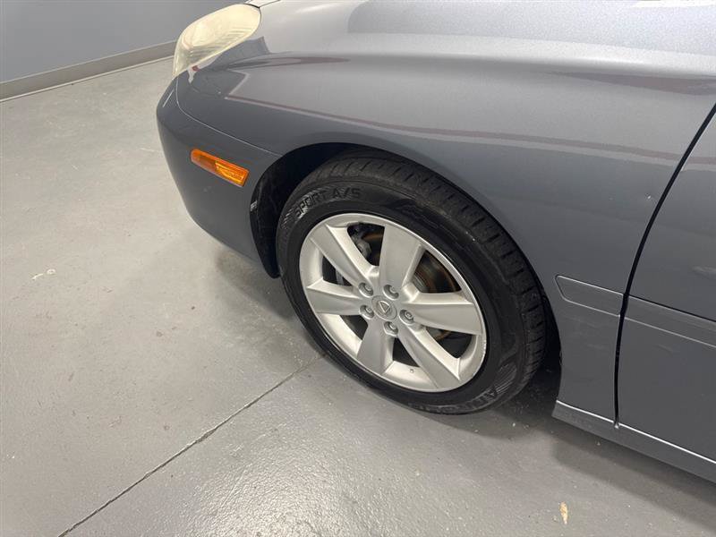 Used 2005 Lexus ES 330 FWD image 9