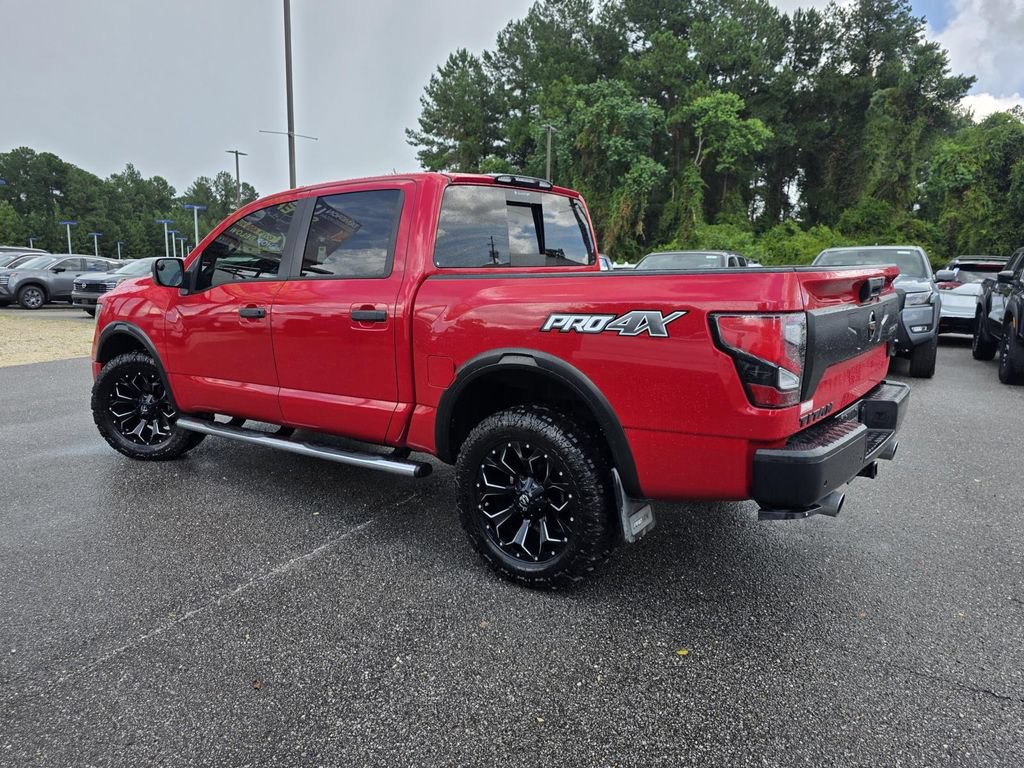 Used 2021 Nissan Titan PRO-4X w/ Pro-4x Convenience Package AWD/4WD image 4