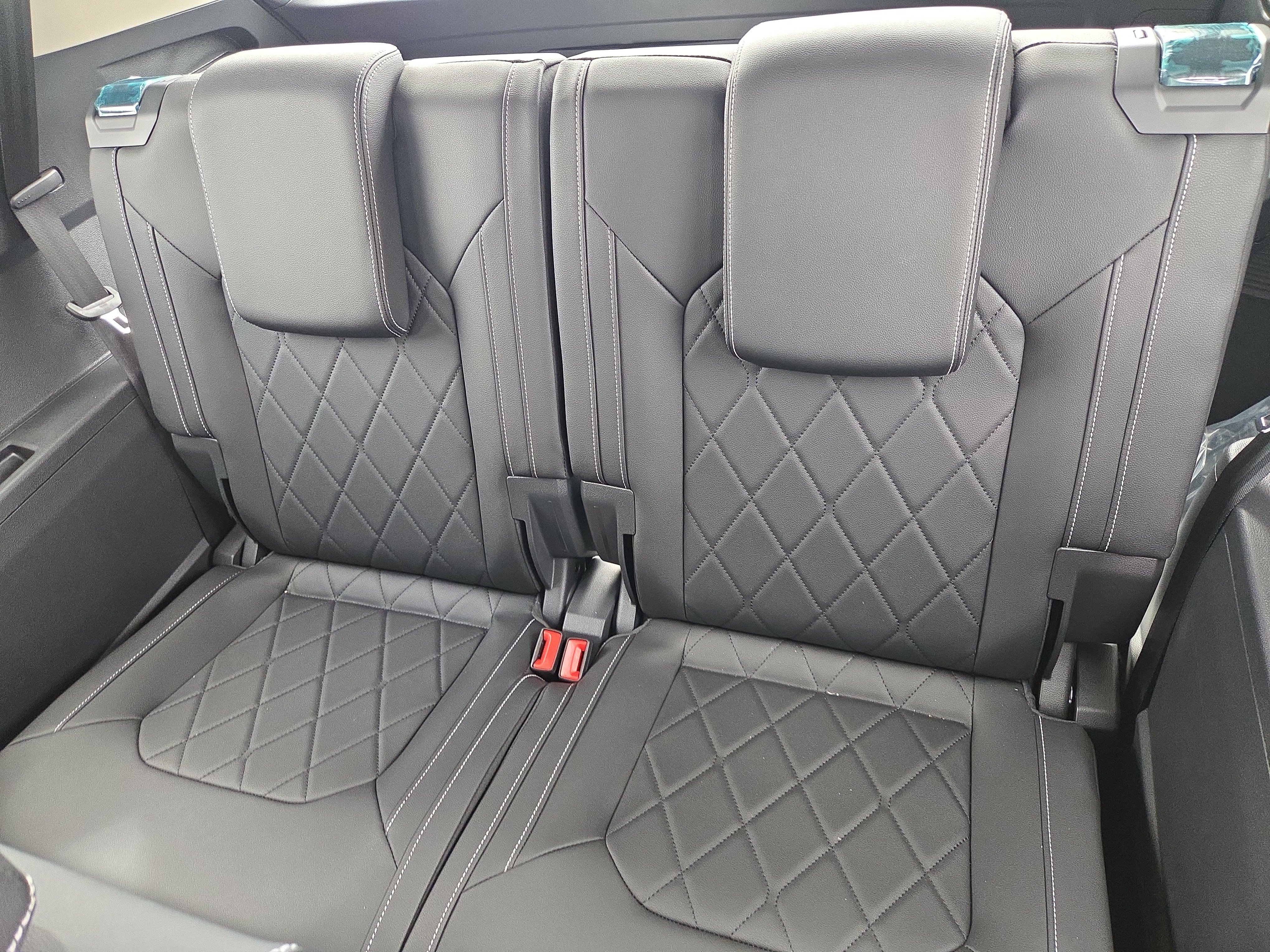 New 2026 Volkswagen Atlas SEL Premium R-Line AWD/4WD image 9