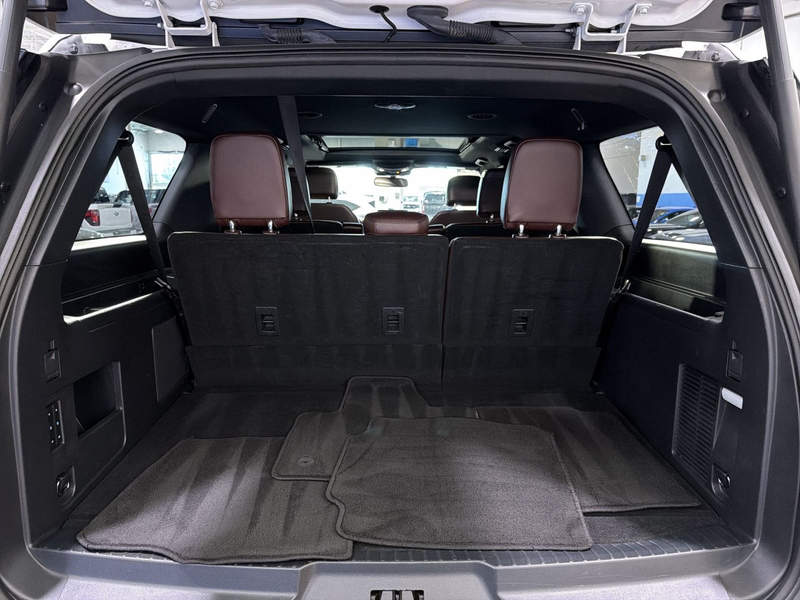 Used 2023 Ford Expedition Max Limited AWD/4WD image 32