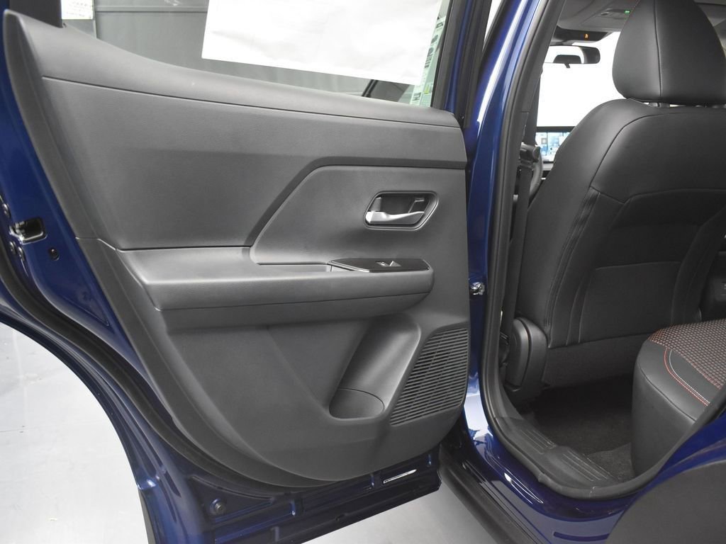 New 2026 Nissan Kicks SR w/ Cold Weather Package image 16
