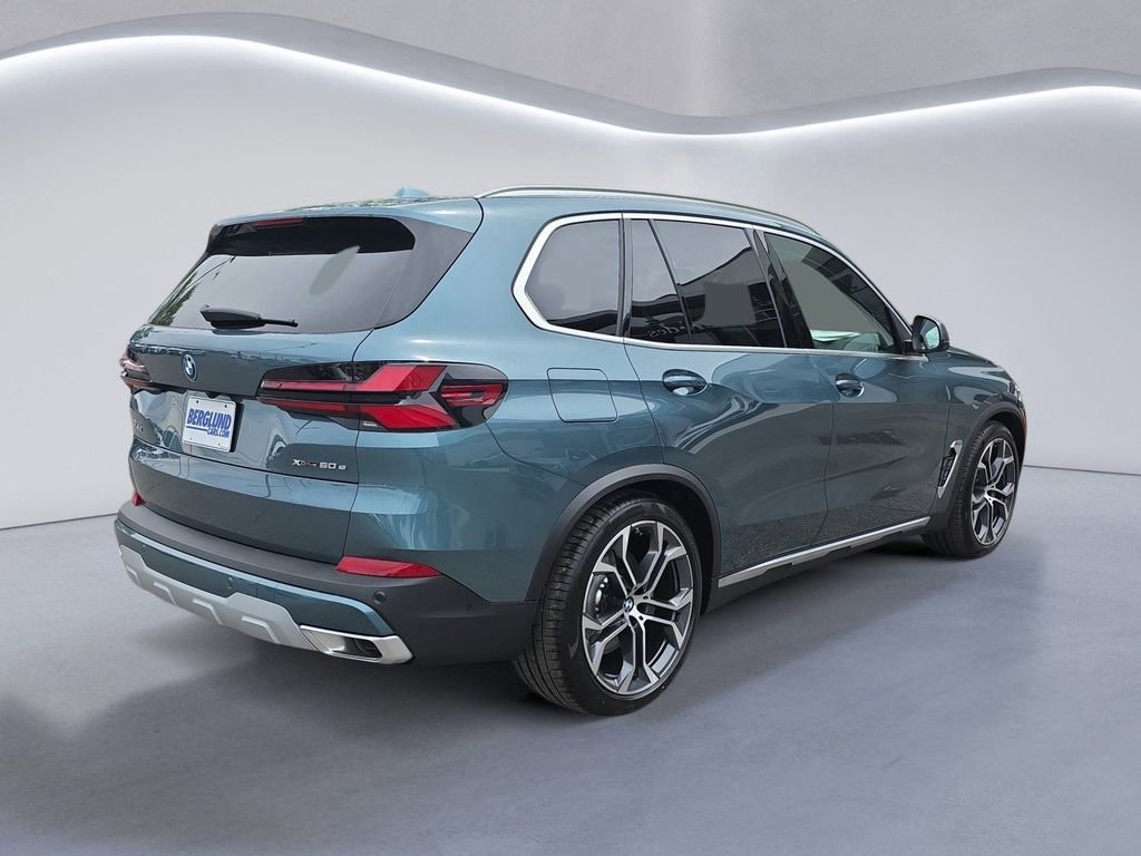 New 2026 BMW X5 xDrive50e AWD/4WD image 4