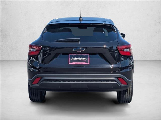 New 2026 Chevrolet Trax LS w/ LS Convenience Package FWD image 8