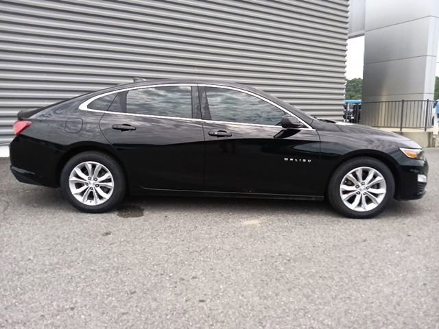 Used 2019 Chevrolet Malibu LT FWD image 2