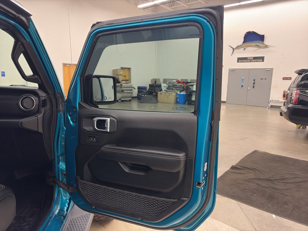 Used 2020 Jeep Wrangler Unlimited Sahara w/ Uconnect 4C Nav & Sound Group image 18