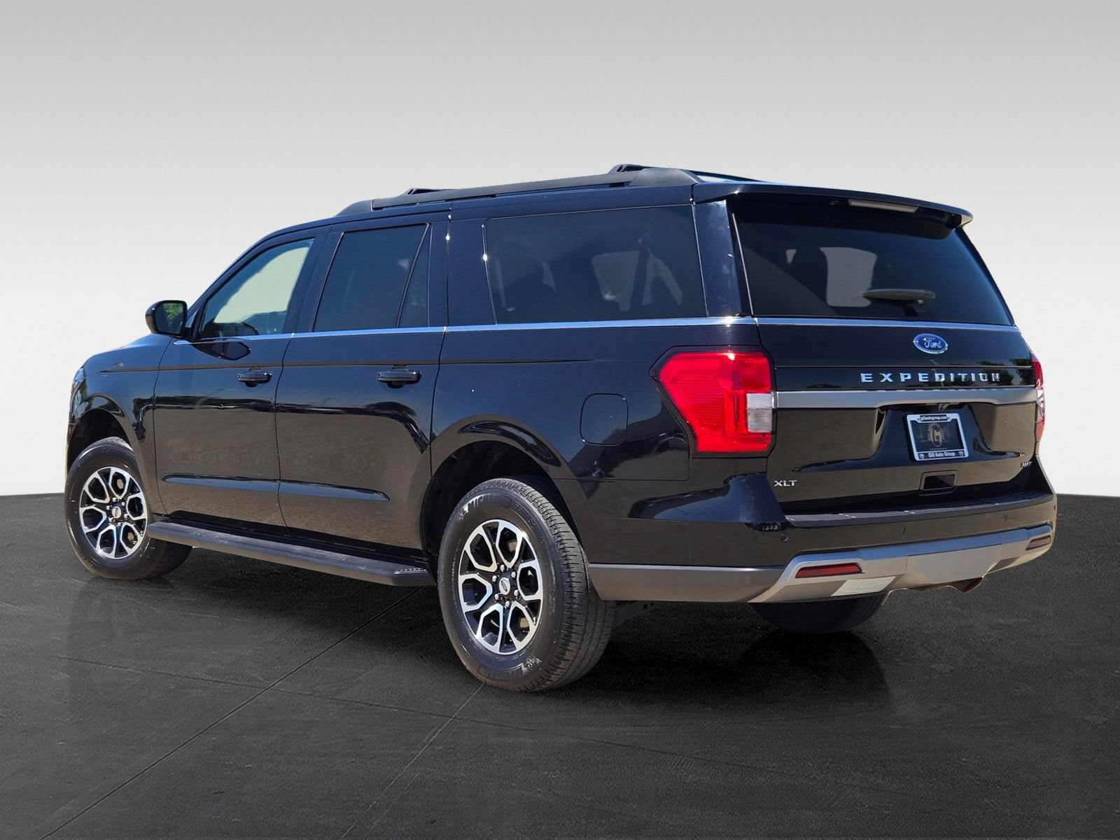 Used 2024 Ford Expedition Max XLT AWD/4WD image 6