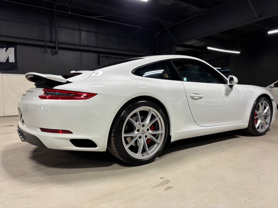 Used 2019 Porsche 911 Carrera S image 4