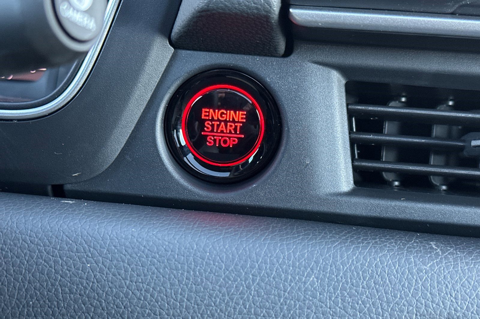 New 2026 Honda Pilot Black Edition image 31