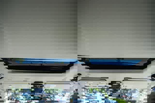 New 2024 Land Rover Range Rover SV image 17