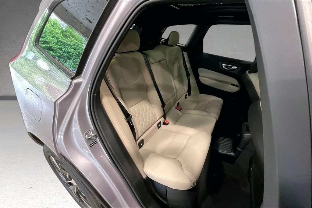 New 2026 Volvo XC60 T8 Plus w/ Climate Package AWD/4WD image 11