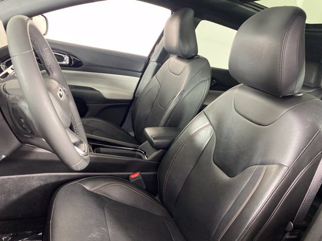 Used 2023 Jeep Compass Limited w/ Sun and Sound Group AWD/4WD image 19