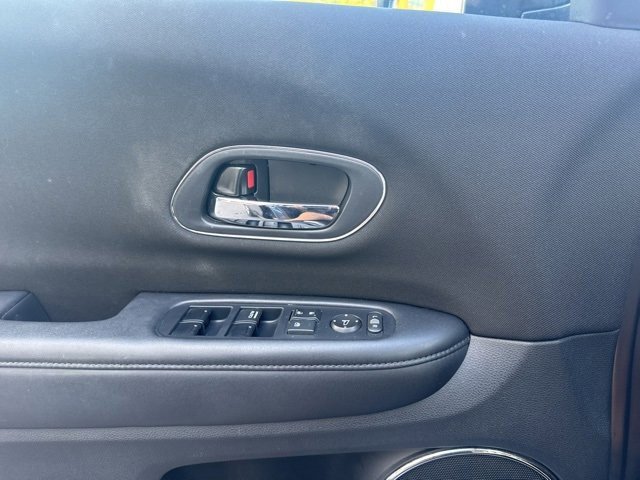 Used 2017 Honda HR-V EX image 14